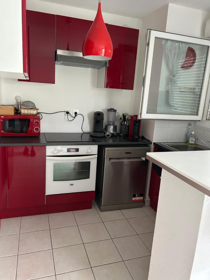 Appt Montpellier 2 Chambres Et 10 Minutes Des Plages Luaran gambar
