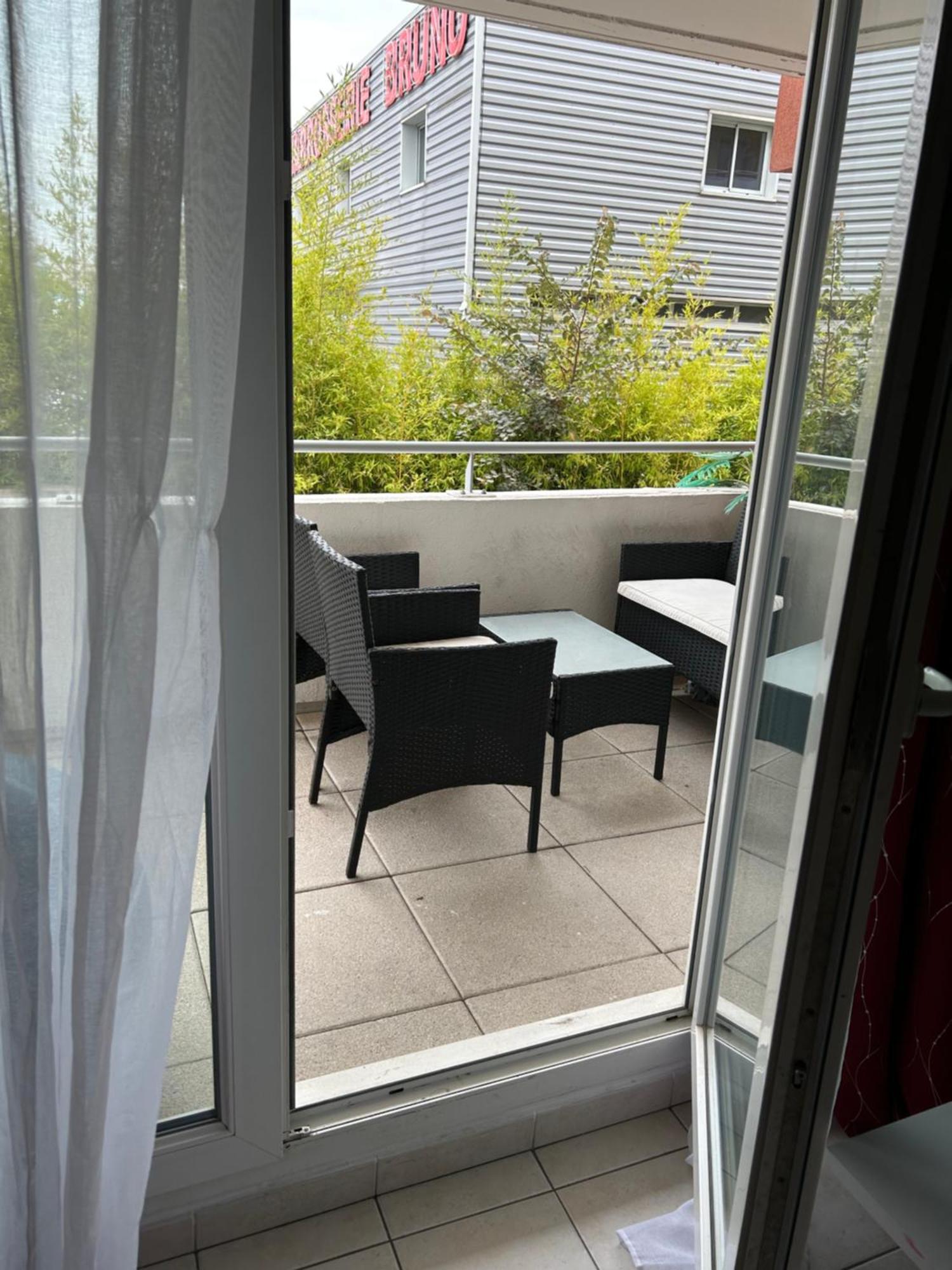 Appt Montpellier 2 Chambres Et 10 Minutes Des Plages Luaran gambar