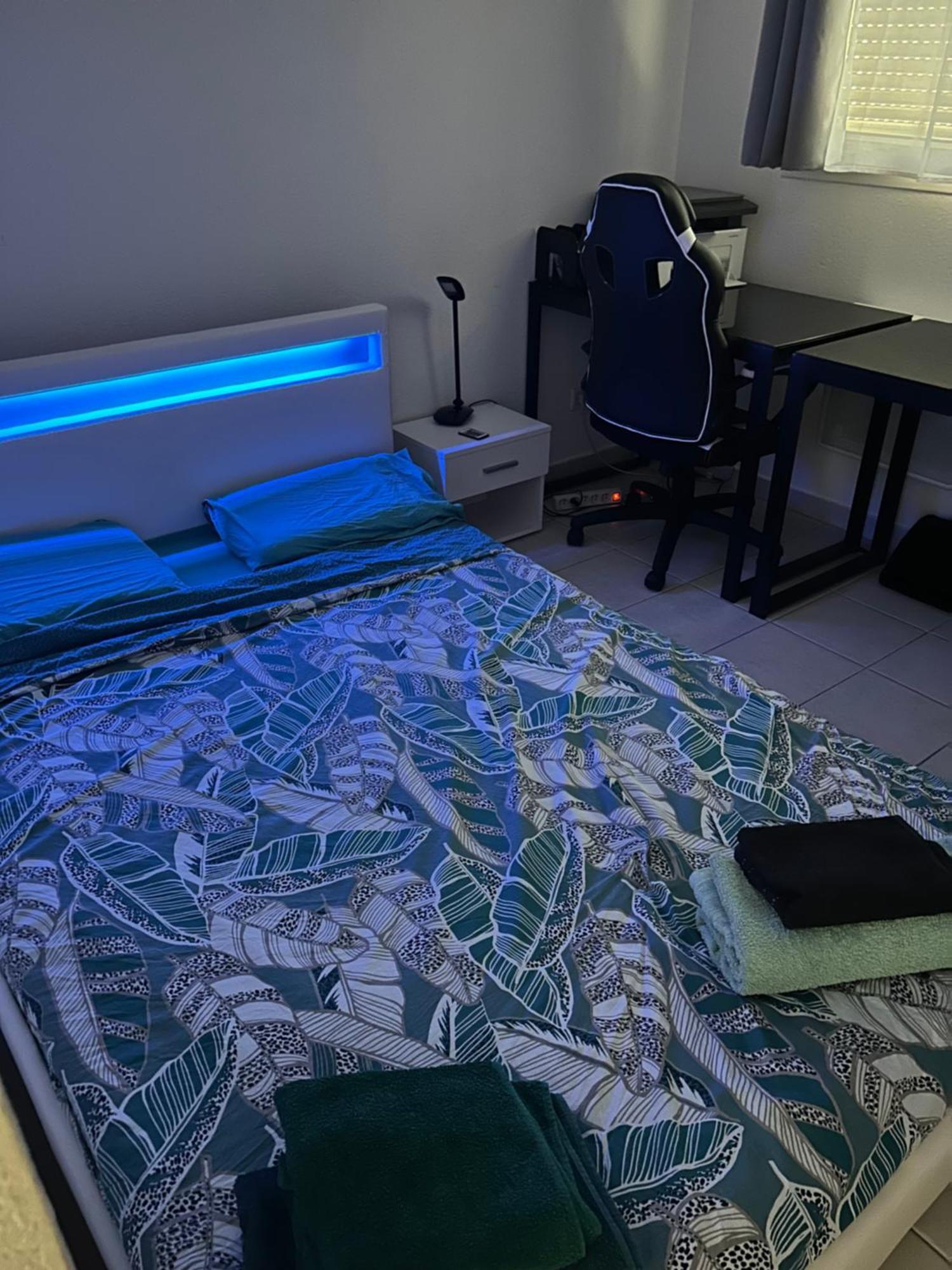 Appt Montpellier 2 Chambres Et 10 Minutes Des Plages Luaran gambar